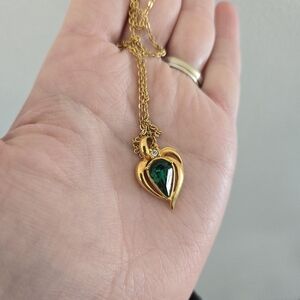 Vintage Avon 1994 May Birthstone Heart Pendant Necklace Gold Tone